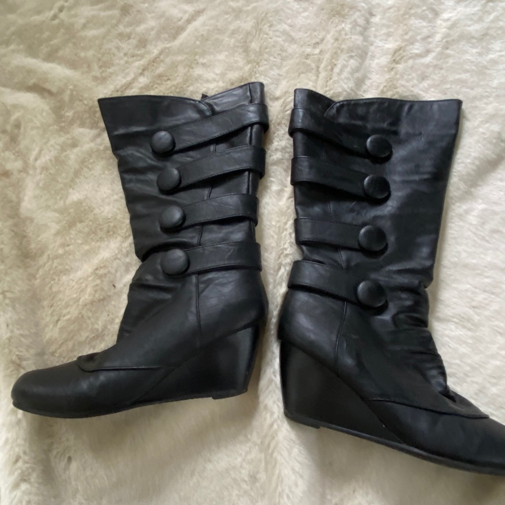 Black fashion boots